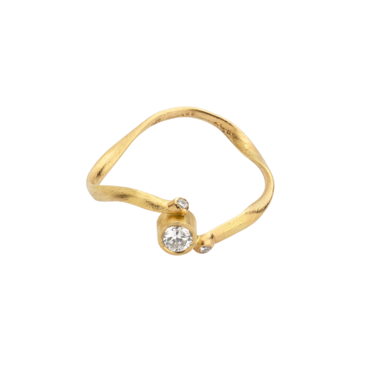 Flair ring 18 kt. recycled gold & 3 diamonds