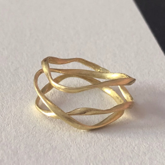 Flair ring in 18 kt. gold with 3 windings