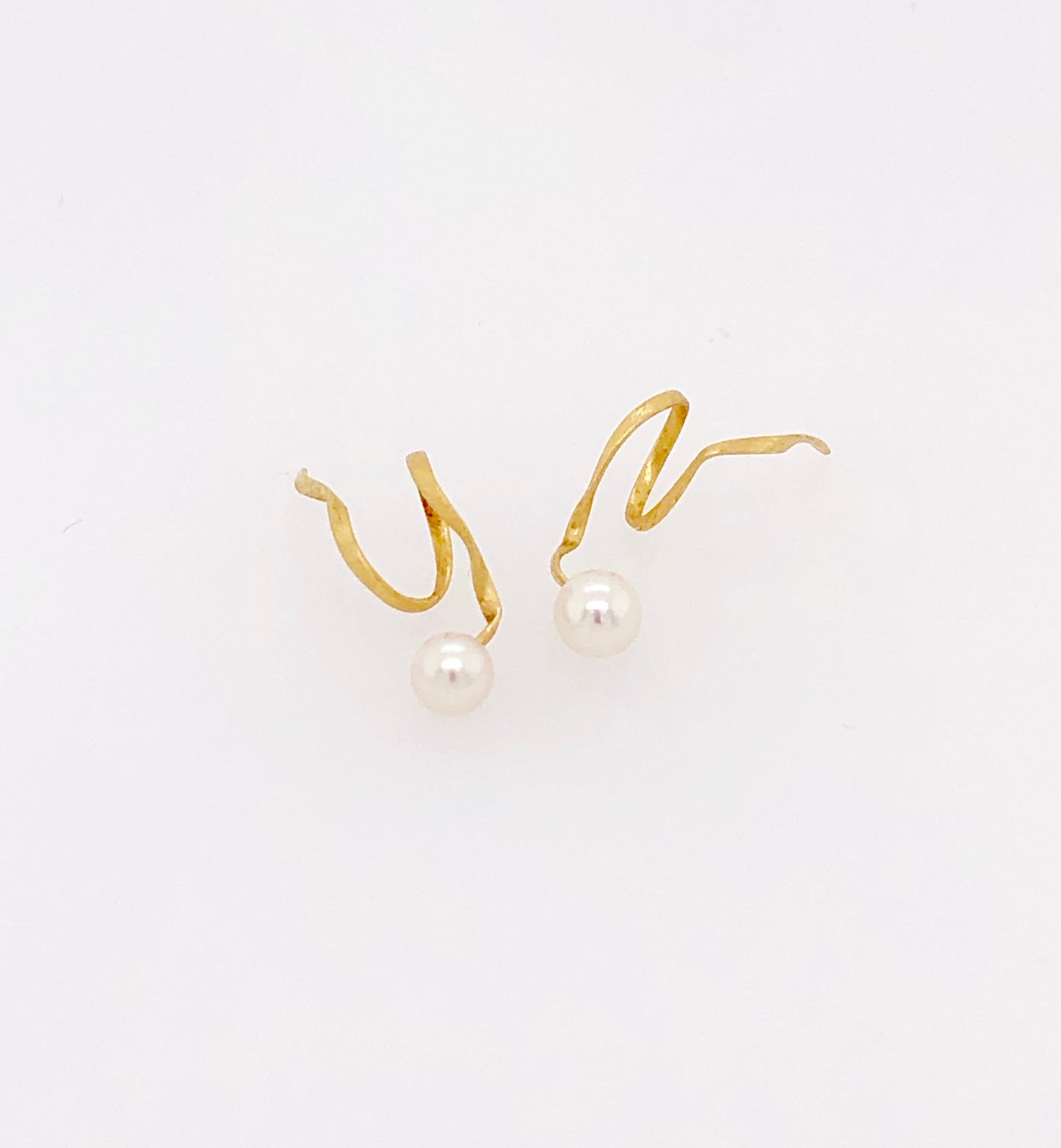 Flair øreringe - 18 kt. guld & Akoya-perle